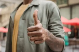 referee 入籍申請推薦人 cover